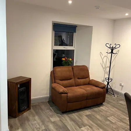 'james Lyons' The Old Main St