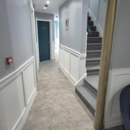 'james Lyons' The Old Main St Alojamento de Acomodação e Pequeno-almoço *