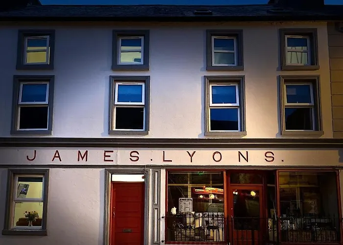 'james Lyons' The Old Main St * 발리하우니스