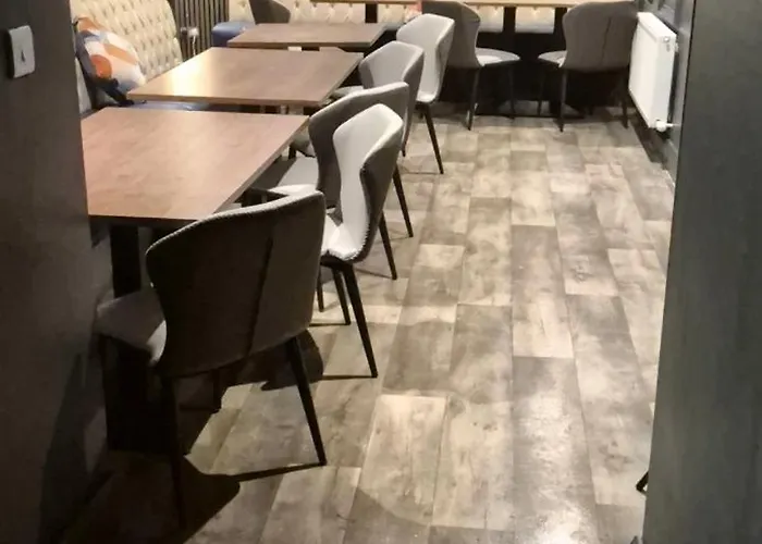 'james Lyons' The Old Main St